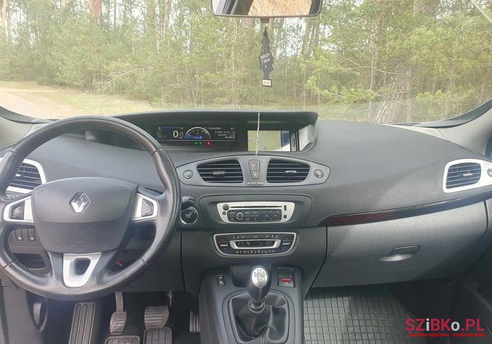 2013' Renault Scenic photo #4