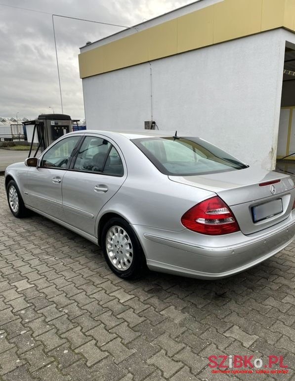 2003' Mercedes-Benz E-Class 240 photo #3