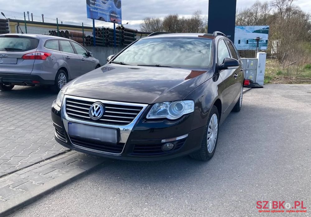 2008' Volkswagen Passat photo #1