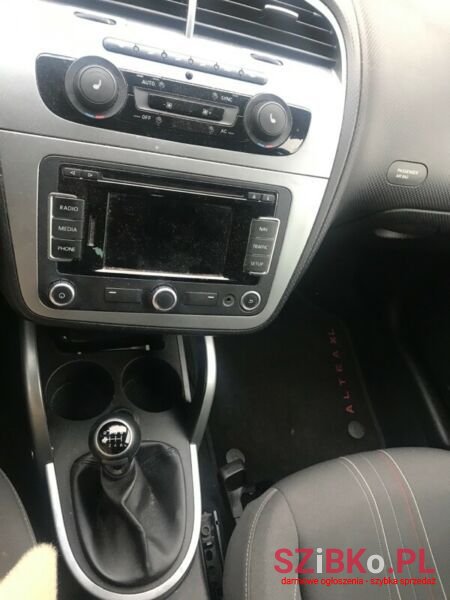 2013' SEAT Altea XL photo #5