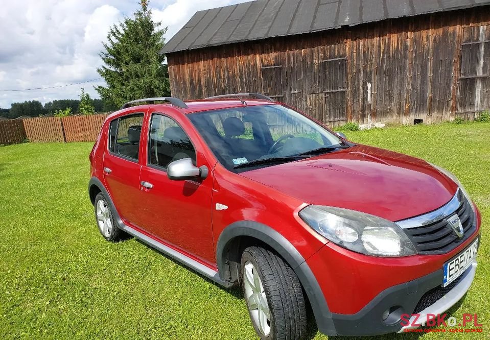 2011' Dacia Sandero photo #1