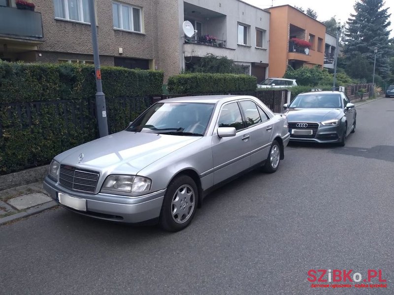 1994' Mercedes-Benz C-Class 220 D Elegance photo #1