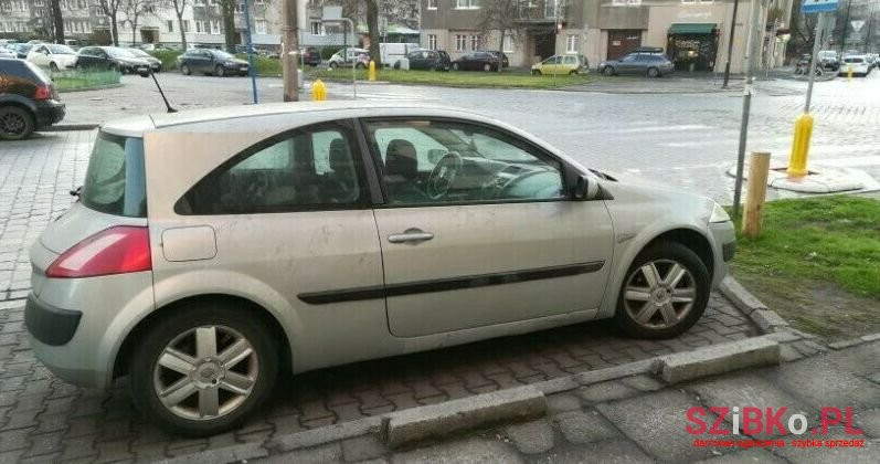 2004' Renault Megane photo #1