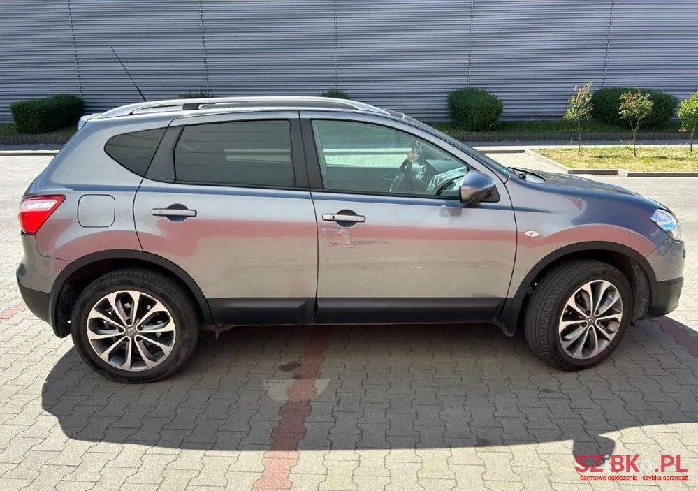 2012' Nissan Qashqai 2.0 4X4 360 Cvt photo #5