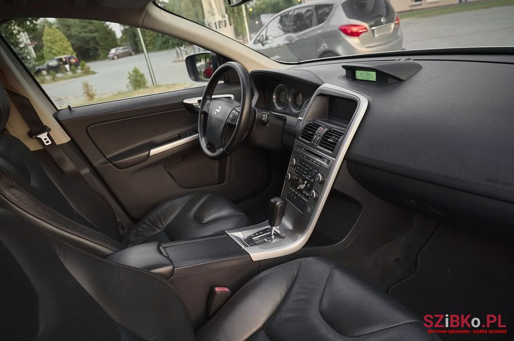 2008' Volvo Xc 60 D5 Awd Summum photo #2