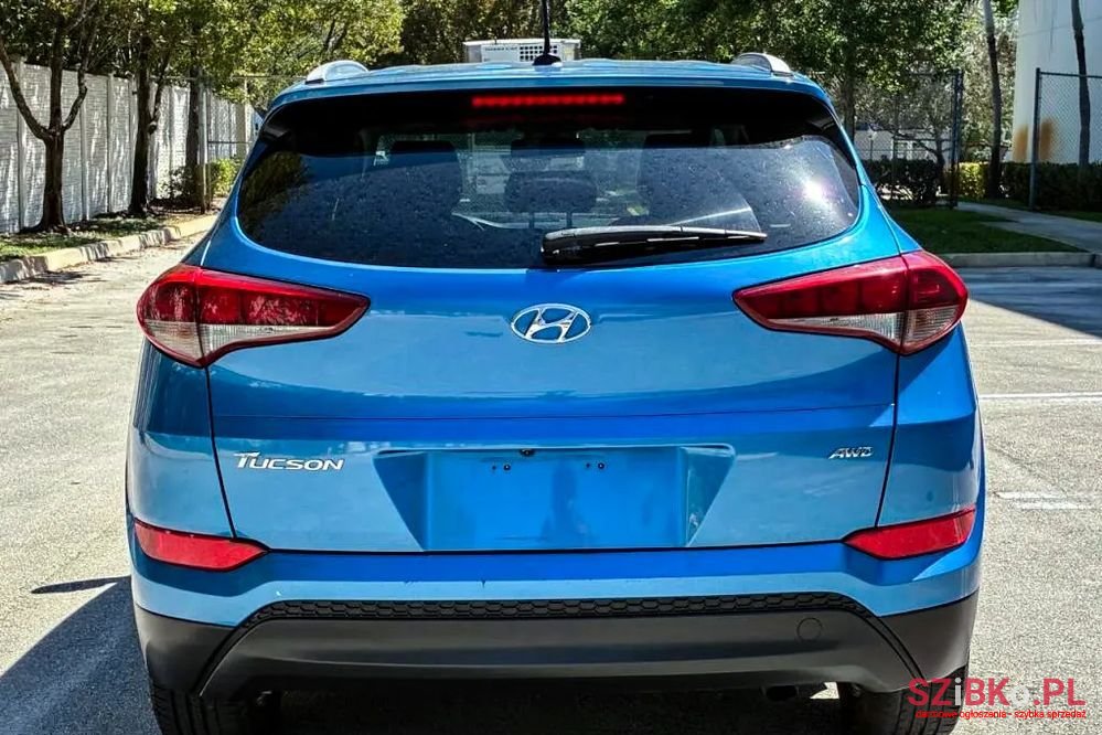 2016' Hyundai Tucson photo #6