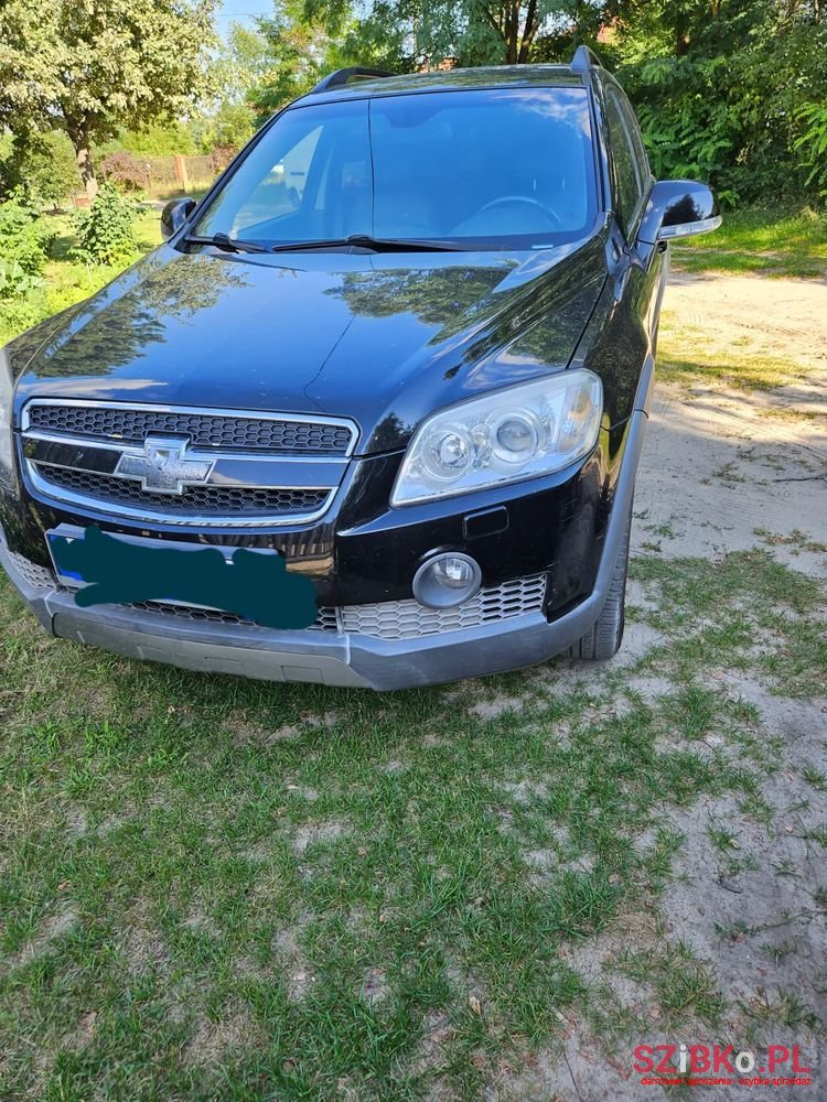 2007' Chevrolet Captiva photo #3