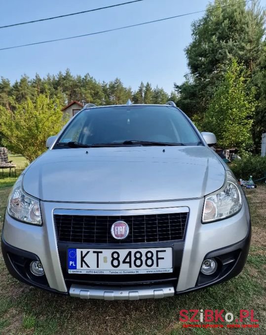 2009' Fiat Sedici photo #3