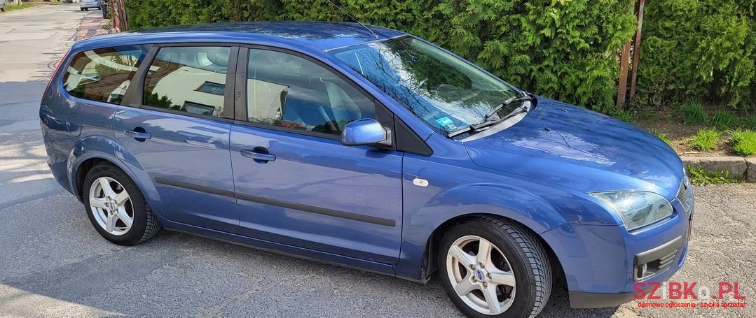 2005' Ford Focus photo #2