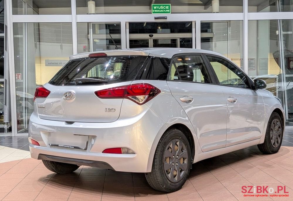 2017' Hyundai i20 1.2 Classic Plus photo #2