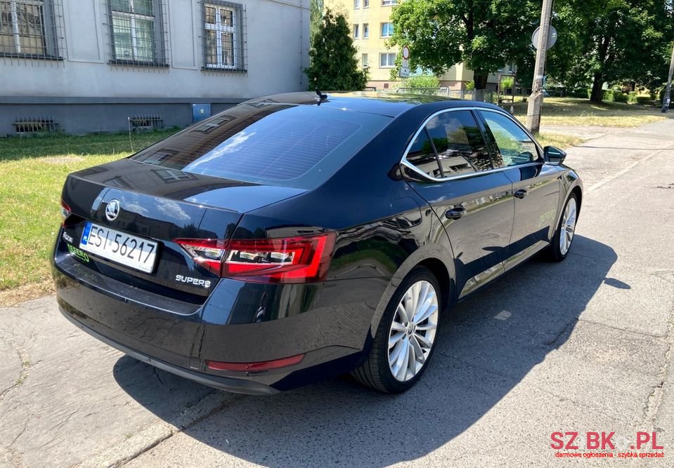 2018' Skoda Superb photo #4