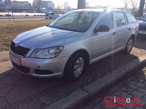 2011' Skoda Octavia photo #2