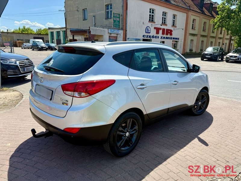 2010' Hyundai ix35 2.0 Crdi Premium photo #4