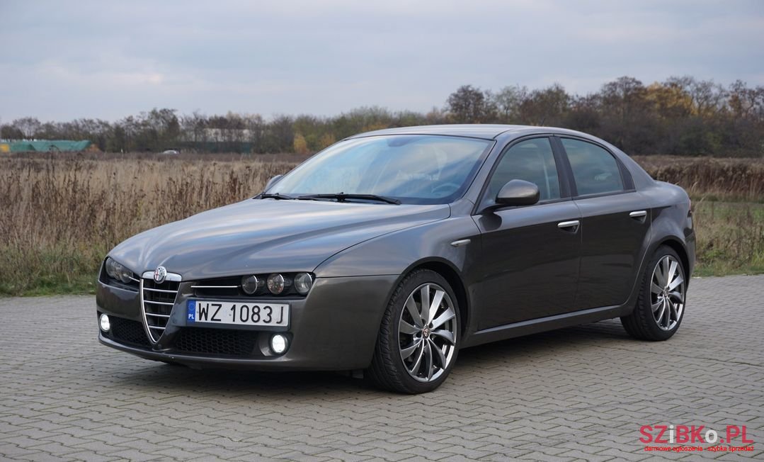 2006' Alfa Romeo 159 photo #1