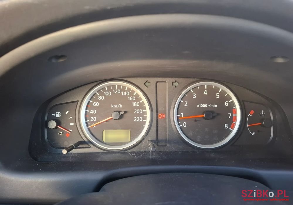 2005' Nissan Almera Ii 1.5 Visia photo #5