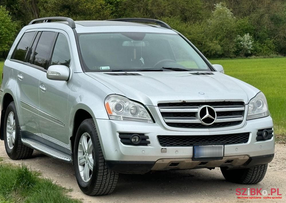 2008' Mercedes-Benz GL photo #4