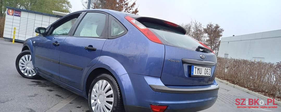 2007' Ford Focus photo #3