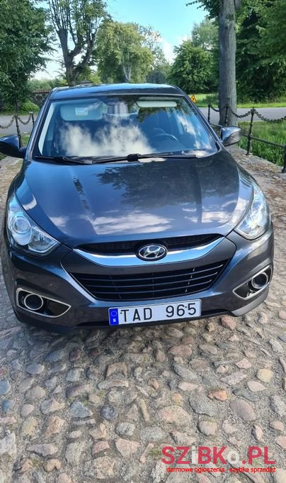 2011' Hyundai ix35 photo #2