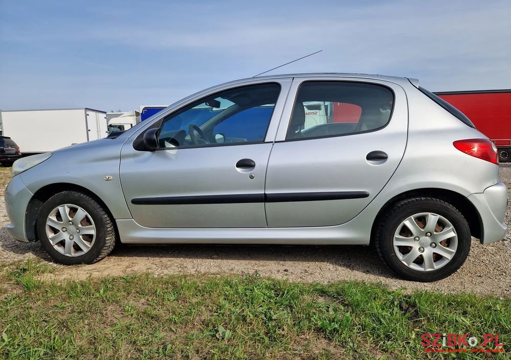 2009' Peugeot 206 photo #5