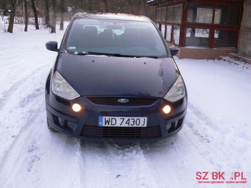 2008' Ford S-Max photo #2