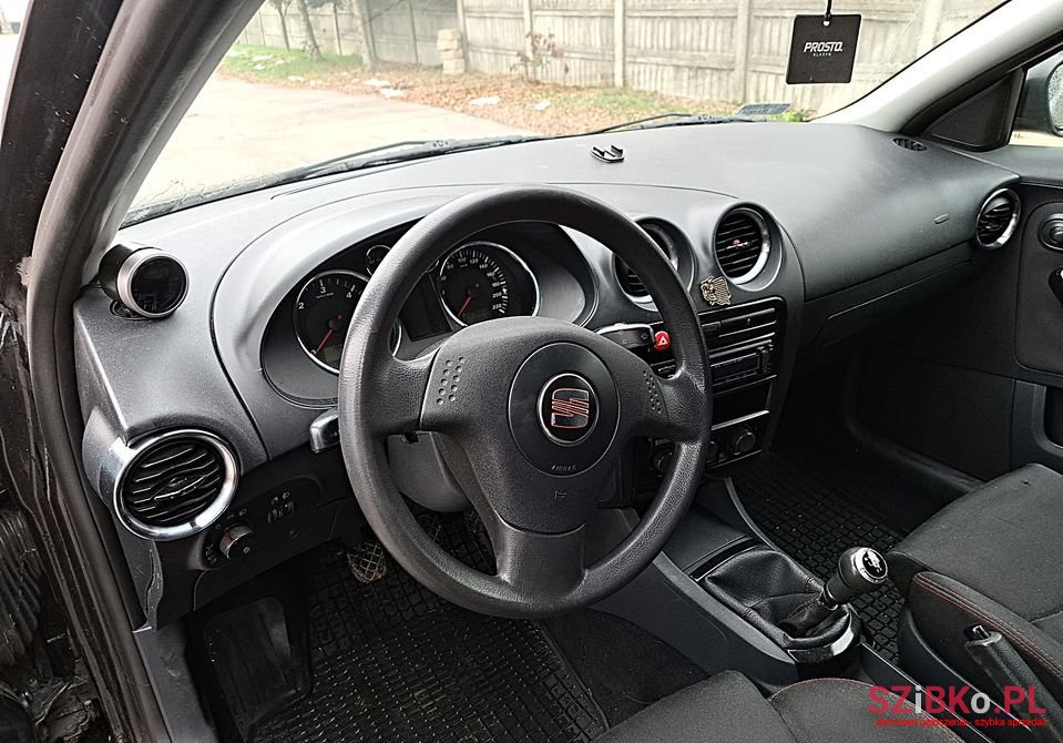 2005' SEAT Ibiza photo #6