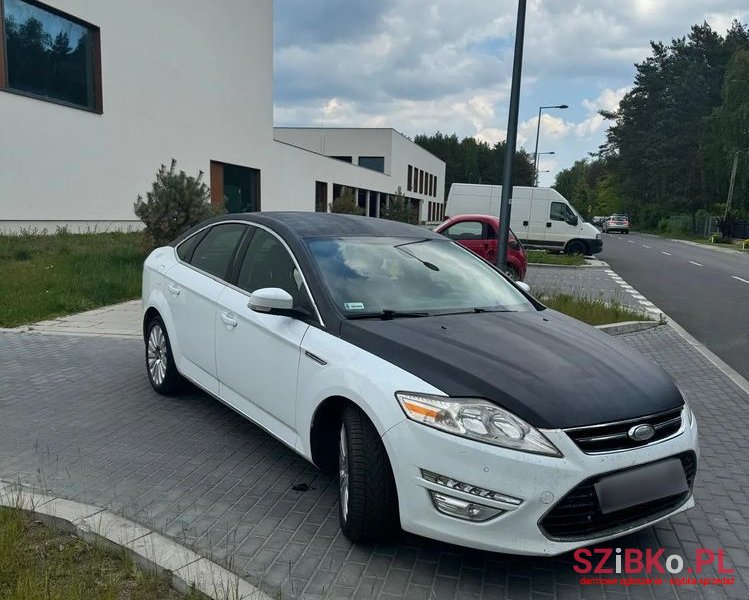 2011' Ford Mondeo photo #2