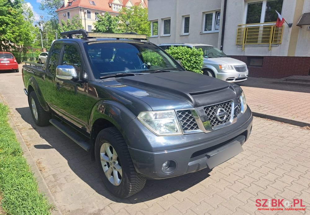 2009' Nissan Navara 2.5 D Fe photo #2