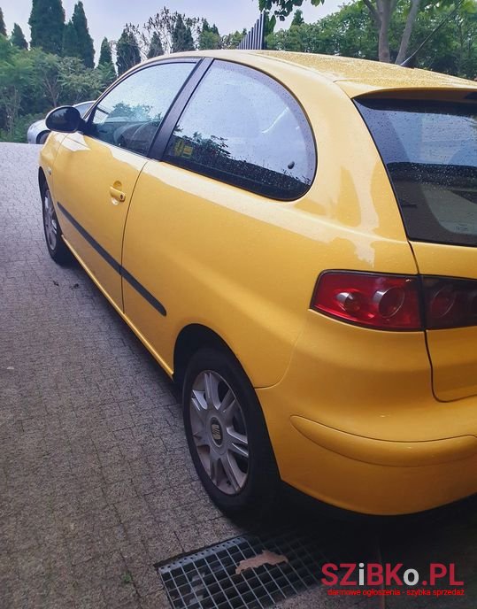 2003' SEAT Ibiza Sport photo #5