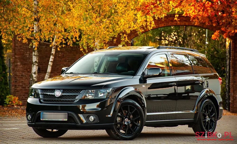 2014' Fiat Freemont photo #5