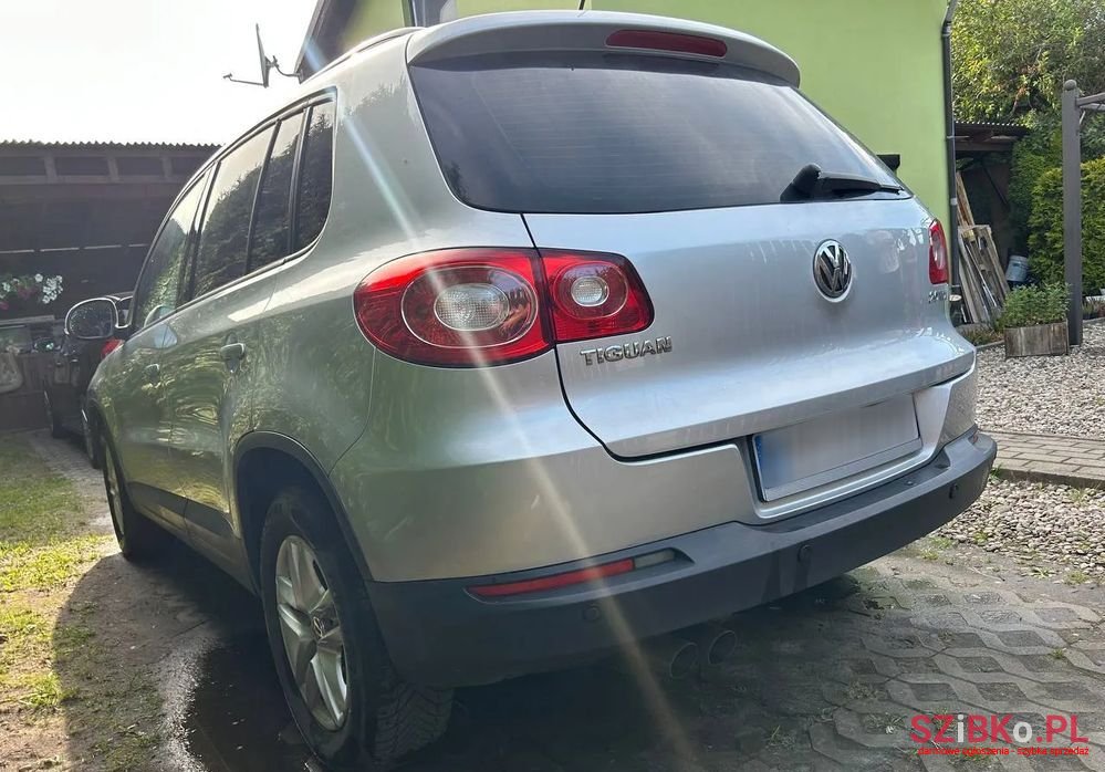 2008' Volkswagen Tiguan photo #5