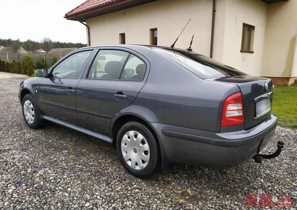2007' Skoda Octavia 1.9 Tdi Tour photo #6