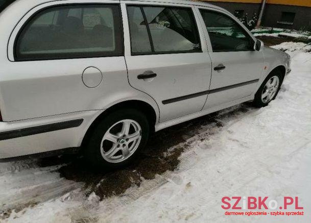 1999' Skoda Octavia photo #1