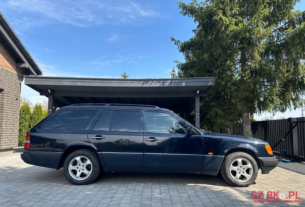 1991' Mercedes-Benz W124 photo #5