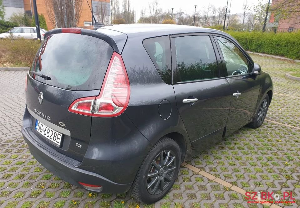 2009' Renault Scenic photo #4