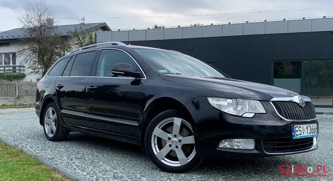 2012' Skoda Superb photo #4