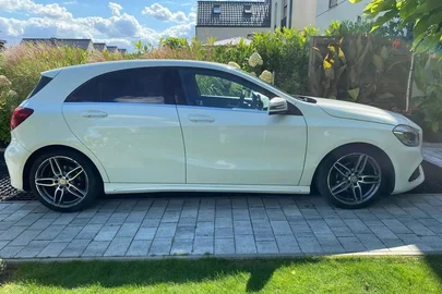 2017' Mercedes-Benz A-Class 180