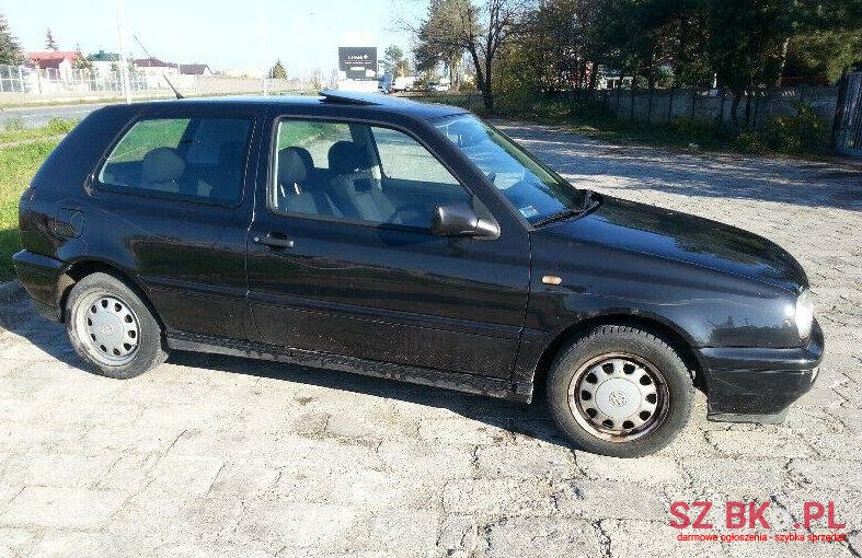 1997' Volkswagen Golf photo #1
