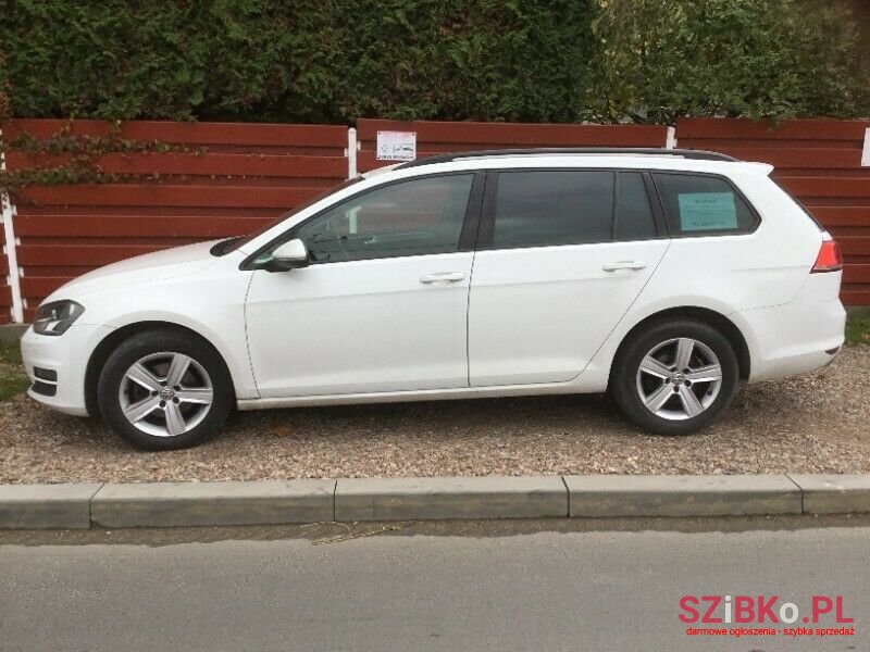 2015' Volkswagen Golf photo #4