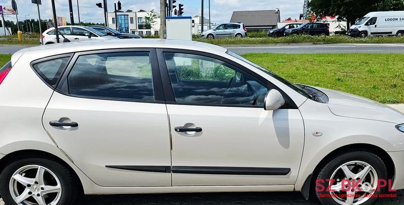 2009' Hyundai i30 1.4 Classic + photo #3