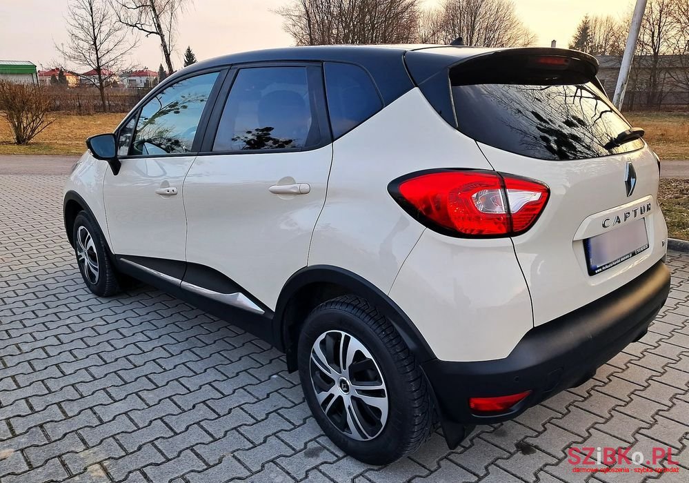 2015' Renault Captur photo #5