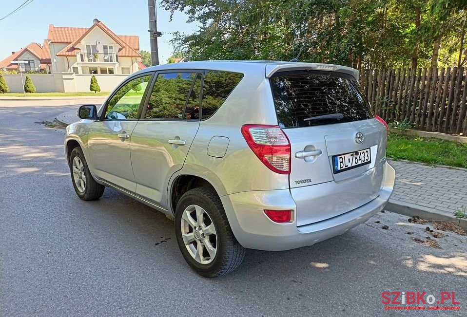 2011' Toyota RAV4 photo #4