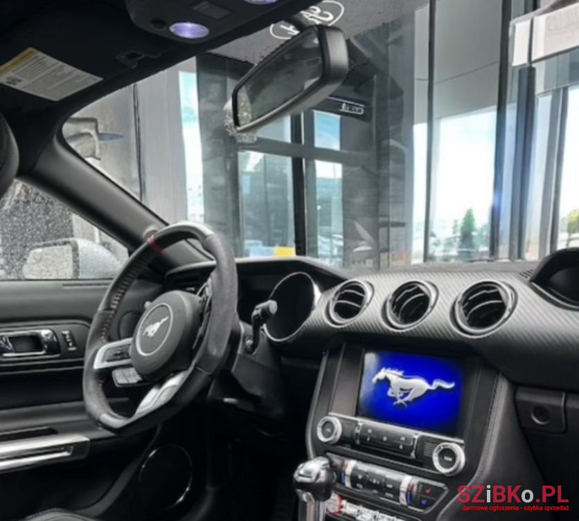 2015' Ford Mustang photo #3