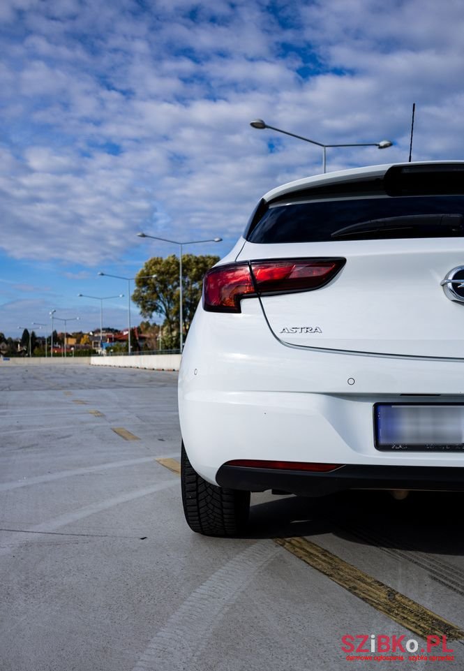 2018' Opel Astra 1.4 T Enjoy S&S photo #5