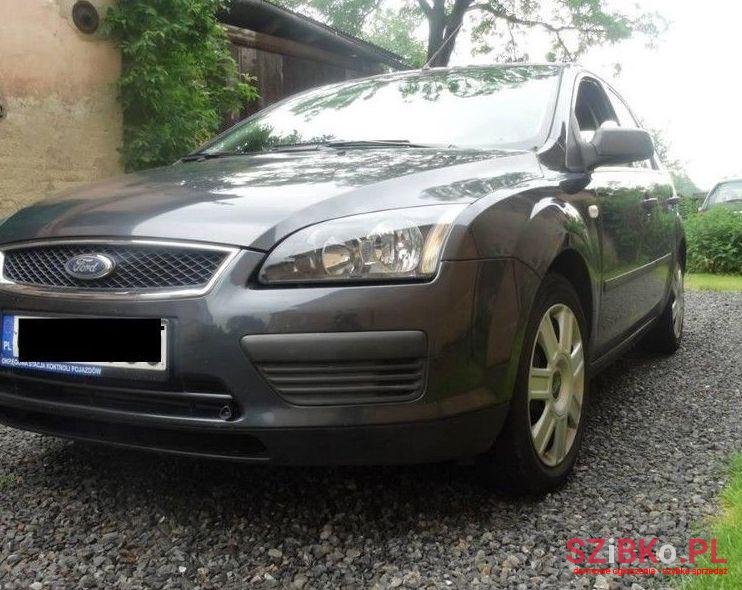 2006' Ford Focus photo #2