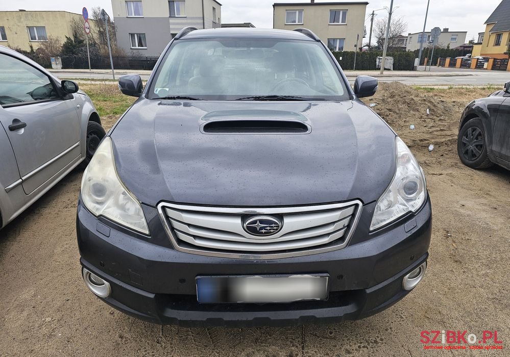 2014' Subaru Outback photo #2