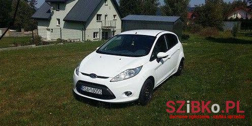 2011' Ford Fiesta photo #1