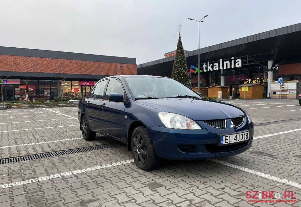 2003' Mitsubishi Lancer photo #3