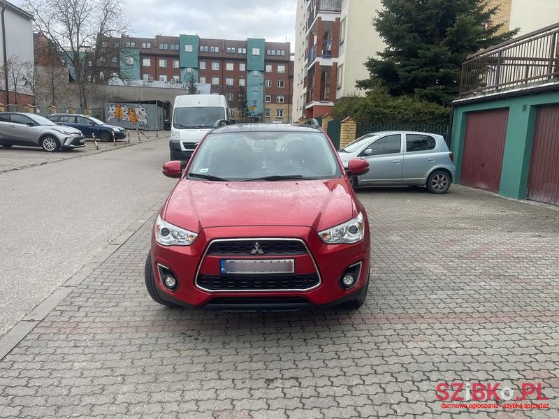2015' Mitsubishi ASX photo #2