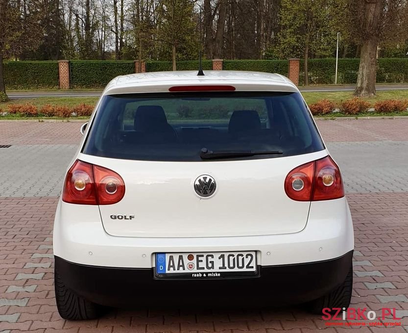2007' Volkswagen Golf photo #4