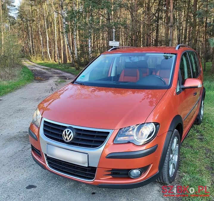 2007' Volkswagen Touran photo #3